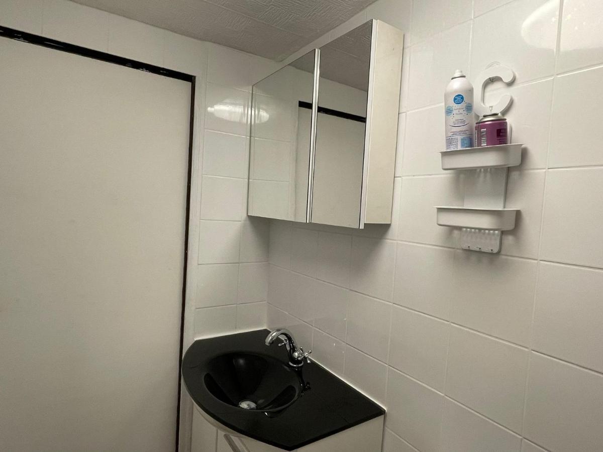 Chambre Privee Numero 2 Dans Un Superbe Appartement En Colocation Montataire Exteriör bild
